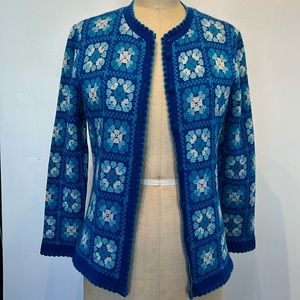 Vintage 1970s cardigan sweater with bold floral print